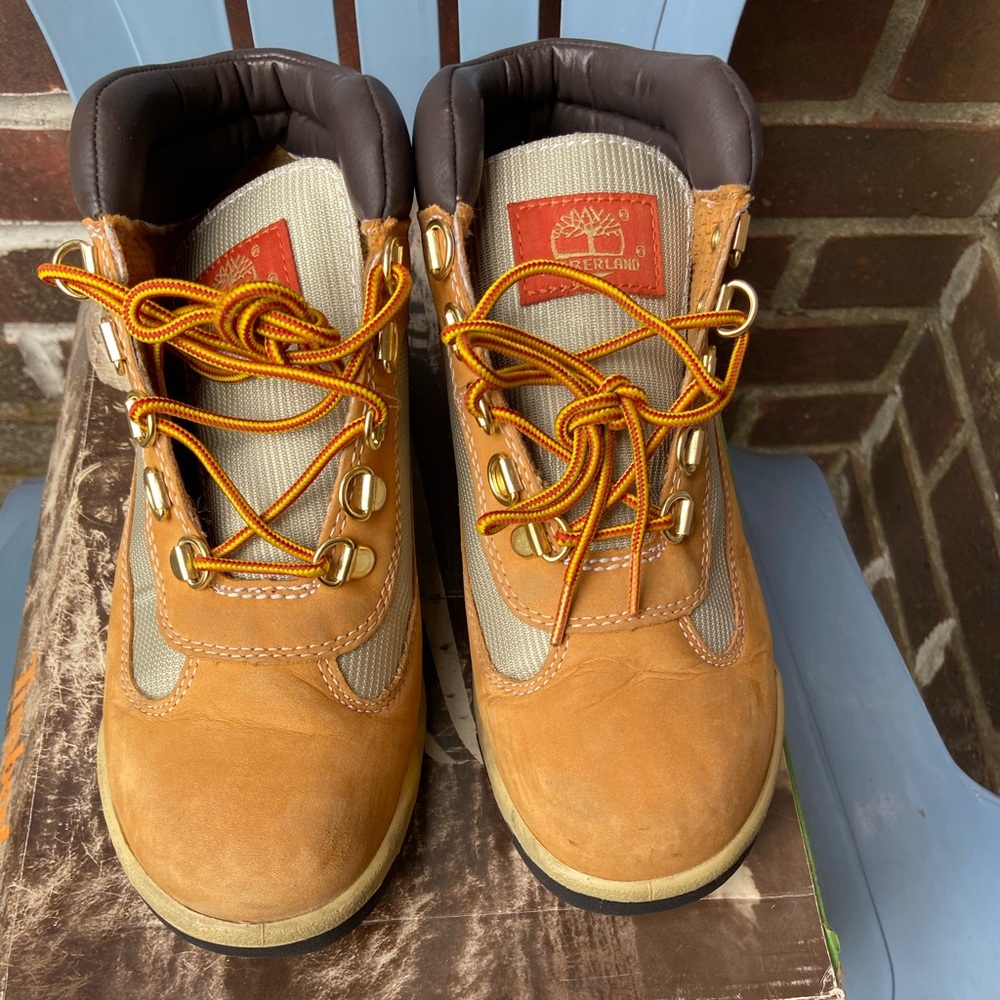 Kids timberland field boots